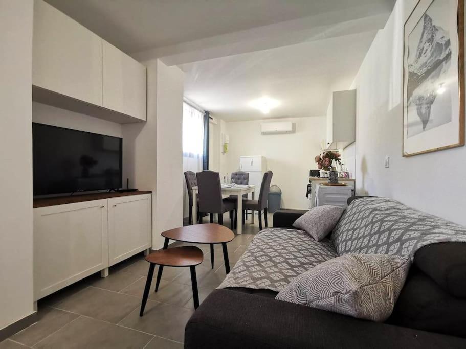 L'Elegant Duplex - Clim I Wifi I Proche Du Centre-Ville Miramas Eksteriør bilde